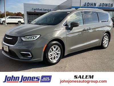 Used 2022 Chrysler Pacifica Touring L FWD, Minivan for sale #S08343 - photo 1