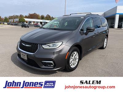 Used 2022 Chrysler Pacifica Touring L FWD, Minivan for sale #S08356 - photo 1