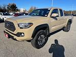 Used 2017 Toyota Tacoma TRD Off-Road Extra Cab 4x4, Pickup for sale #TQ0049B - photo 5