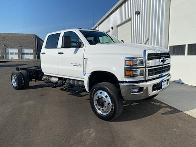 2024 Chevrolet Silverado 5500 Crew Cab DRW 4x4, Cab Chassis for sale #RH773670 - photo 1