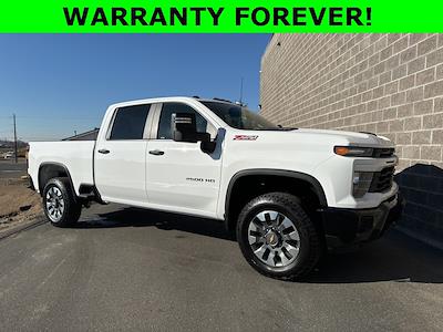 New 2025 Chevrolet Silverado 2500 Custom Crew Cab 4x4, Pickup for sale #S1136474 - photo 1