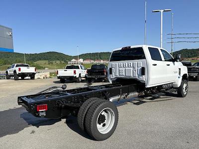 2024 Chevrolet Silverado 6500 Crew Cab DRW 4WD, Cab Chassis for sale #50037079 - photo 2