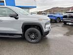 2025 Chevrolet Silverado EV Crew Cab 4WD, Pickup for sale #50037968 - photo 3