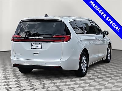 Used 2023 Chrysler Pacifica Touring L FWD, Minivan for sale #PF879 - photo 2