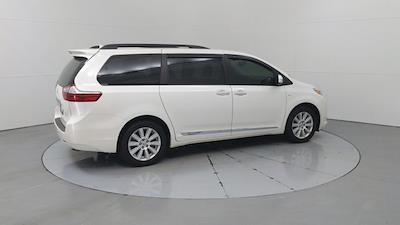 Used 2017 Toyota Sienna Limited 4x4, Minivan for sale #15906 - photo 2