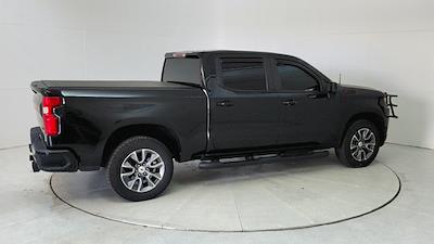 2019 Chevrolet Silverado 1500 Crew Cab 4x4, Pickup for sale #17925A - photo 2