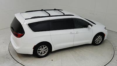 Used 2022 Chrysler Pacifica Touring L FWD, Minivan for sale #17966 - photo 2