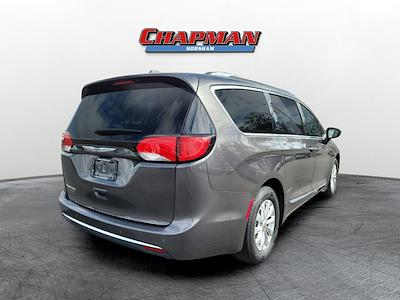 Used 2019 Chrysler Pacifica Touring L FWD, Minivan for sale #J230550A - photo 2