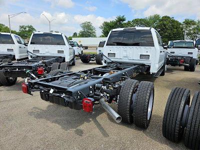 2024 Ford F-550 Crew Cab DRW RWD, Cab Chassis for sale #584224 - photo 2