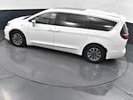 Used 2022 Chrysler Pacifica Limited FWD, Minivan for sale #16P1458 - photo 41