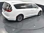 Used 2022 Chrysler Pacifica Limited FWD, Minivan for sale #16P1458 - photo 44