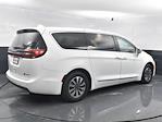 Used 2022 Chrysler Pacifica Limited FWD, Minivan for sale #16P1458 - photo 2