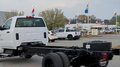 2024 Chevrolet Silverado 5500 Regular Cab DRW 4WD, Cab Chassis for sale #24T35038 - photo 2