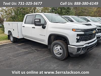 New 2024 Chevrolet Silverado 3500 Work Truck Crew Cab 4WD, 9' Reading SL Service Body Service Truck for sale #24T36090 - photo 1