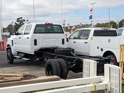 2024 Chevrolet Silverado 5500 Crew Cab DRW 4WD, Cab Chassis for sale #24T36212 - photo 2