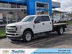 Used 2018 Ford F-350 XLT Crew Cab 4x4, Flatbed Truck for sale #B76675 - photo 3