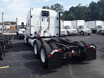 Used 2020 Freightliner Cascadia Sleeper Cab 6x4, Semi Truck for sale #273064 - photo 2