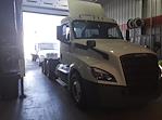 Used 2019 Freightliner Cascadia Day Cab 6x4, Semi Truck for sale #583351 - photo 1