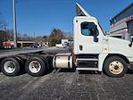 Used 2015 Freightliner Cascadia Day Cab 6x4, Semi Truck for sale #640689 - photo 4