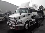 Used 2017 Freightliner Cascadia Day Cab 4x2, Semi Truck for sale #668296 - photo 3