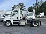 Used 2019 Freightliner Cascadia Day Cab 4x2, Semi Truck for sale #820993 - photo 6