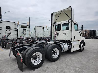 Used 2019 Freightliner Cascadia Day Cab 6x4, Semi Truck for sale #270020 - photo 2