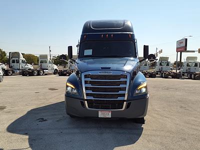 Used 2020 Freightliner Cascadia Sleeper Cab 6x4, Semi Truck for sale #294847 - photo 2