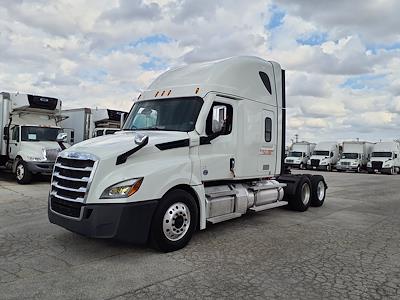 Used 2021 Freightliner Cascadia Sleeper Cab 6x4, Semi Truck for sale #296025 - photo 1