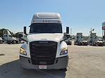 Used 2019 Freightliner Cascadia Sleeper Cab 6x4, Semi Truck for sale #578469 - photo 3