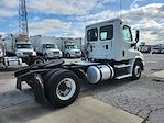 Used 2016 Freightliner Cascadia Day Cab 4x2, Semi Truck for sale #655216 - photo 5