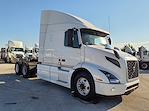 Used 2019 Volvo VNR 6x4, Semi Truck for sale #786437 - photo 4