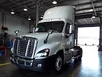 Used 2018 Freightliner Cascadia Day Cab 4x2, Semi Truck for sale #786919 - photo 3