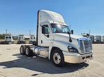 Used 2019 Freightliner Cascadia Day Cab 6x4, Semi Truck for sale #807871 - photo 4