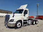 Used 2019 Freightliner Cascadia Day Cab 6x4, Semi Truck for sale #864966 - photo 1