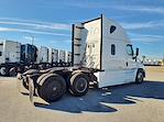 Used 2019 Freightliner Cascadia Sleeper Cab 6x4, Semi Truck for sale #875771 - photo 4