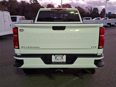 2025 Chevrolet Silverado 2500 Crew Cab 4WD, Pickup for sale #S1107964 - photo 2