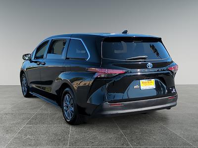 Used 2021 Toyota Sienna LE FWD, Minivan for sale #A521960R - photo 2