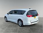 Used 2022 Chrysler Voyager LX FWD, Minivan for sale #A527090 - photo 2