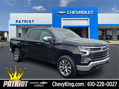 New 2025 Chevrolet Silverado 1500 LT Crew Cab 4x4, Pickup for sale #L2931 - photo 1