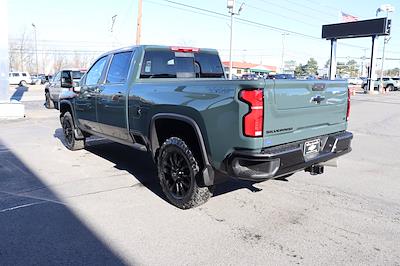 2025 Chevrolet Silverado 2500 Crew Cab 4WD, Pickup for sale #25121 - photo 2