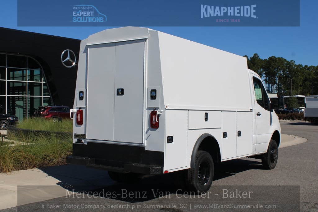 2022 New Mercedes-Benz Sprinter 3500 2022 Mercedes 16' Box Truck Two To Ch  at Valley Truck Centers DTNA Division Serving Cleveland, OH, IID 22047222