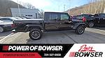 Used 2022 Jeep Gladiator Overland Crew Cab 4x4, Pickup for sale #C24751A - photo 8