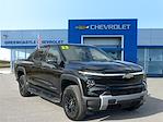 2025 Chevrolet Silverado EV Crew Cab 4WD, Pickup for sale #M403263 - photo 1