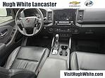 Used 2022 Nissan Frontier Crew Cab 4x4, Pickup for sale #13240431 - photo 14