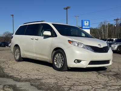 Used 2015 Toyota Sienna XLE 4x2, Minivan for sale #45637680 - photo 1