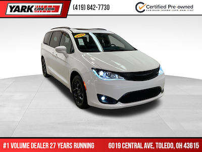 Used 2020 Chrysler Pacifica Limited FWD, Minivan for sale #J221370A - photo 1