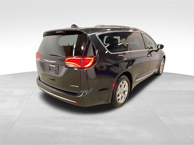 Used 2020 Chrysler Pacifica Limited FWD, Minivan for sale #J230584A - photo 2