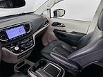 Used 2022 Chrysler Pacifica Touring L FWD, Minivan for sale #JP32839 - photo 22