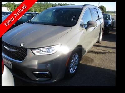 Used 2022 Chrysler Pacifica Touring L FWD, Minivan for sale #JP33678 - photo 1