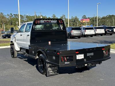 2022 Chevrolet Silverado 4500 Crew Cab DRW 4x4, Knapheide PGTC Gooseneck Flatbed Truck for sale #CN80993 - photo 2